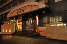 ホテル山水館